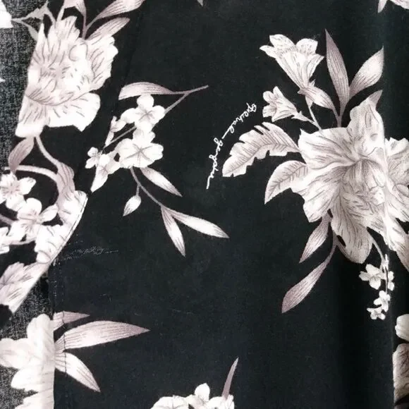 Spiritual Gangster Maya Black Floral Kimono Robe - Picture 5 of 8